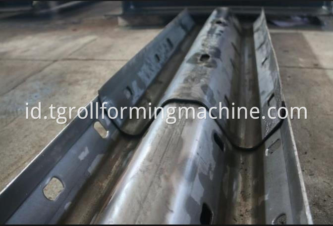 Two Waves Guardrail Roll Forming Machine